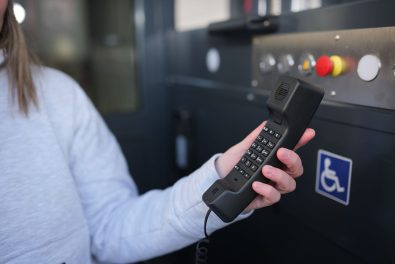 servis nebo oprava plošin
